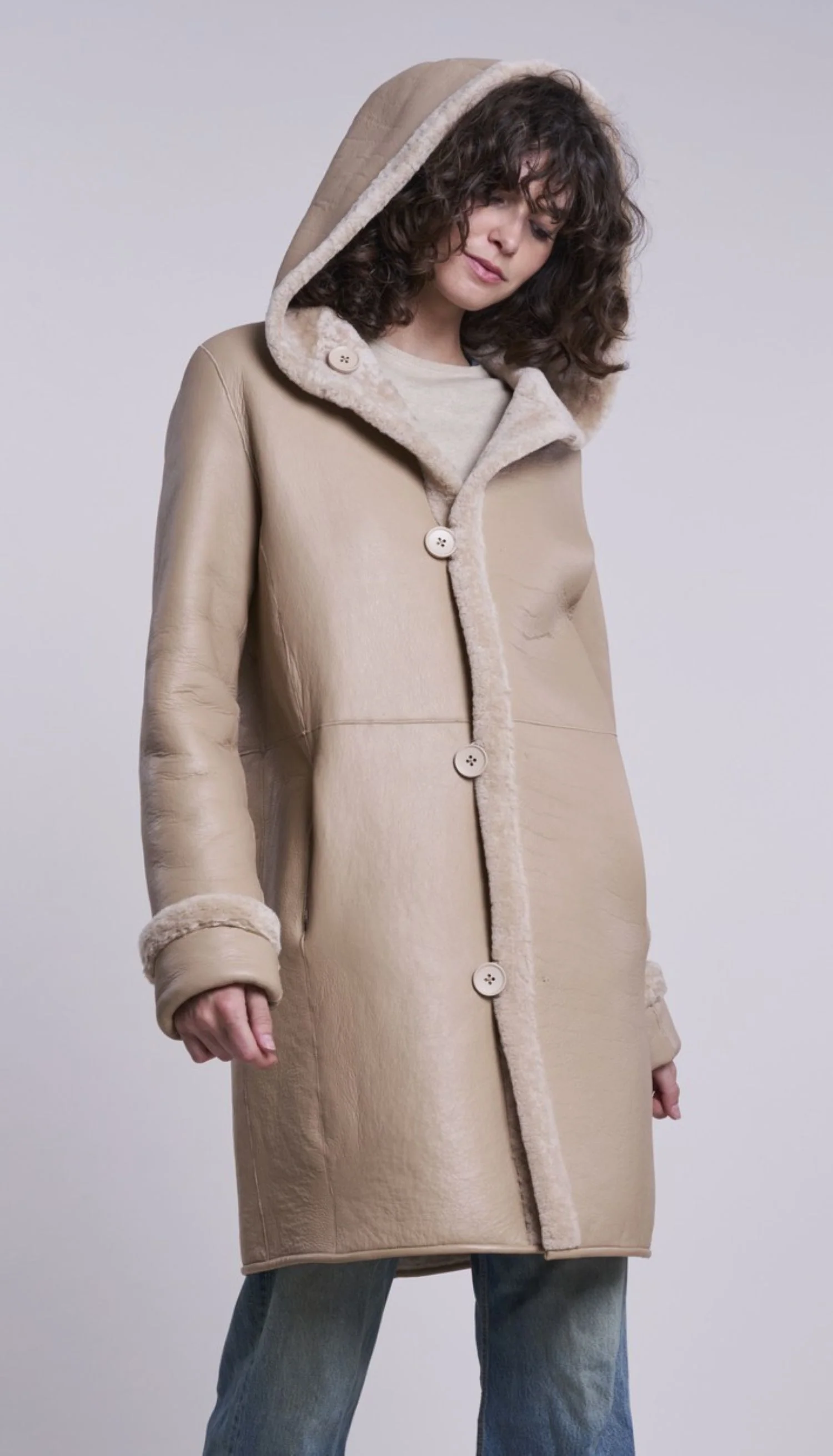 7511hd  Genuine shearling reversible coat - Image 4